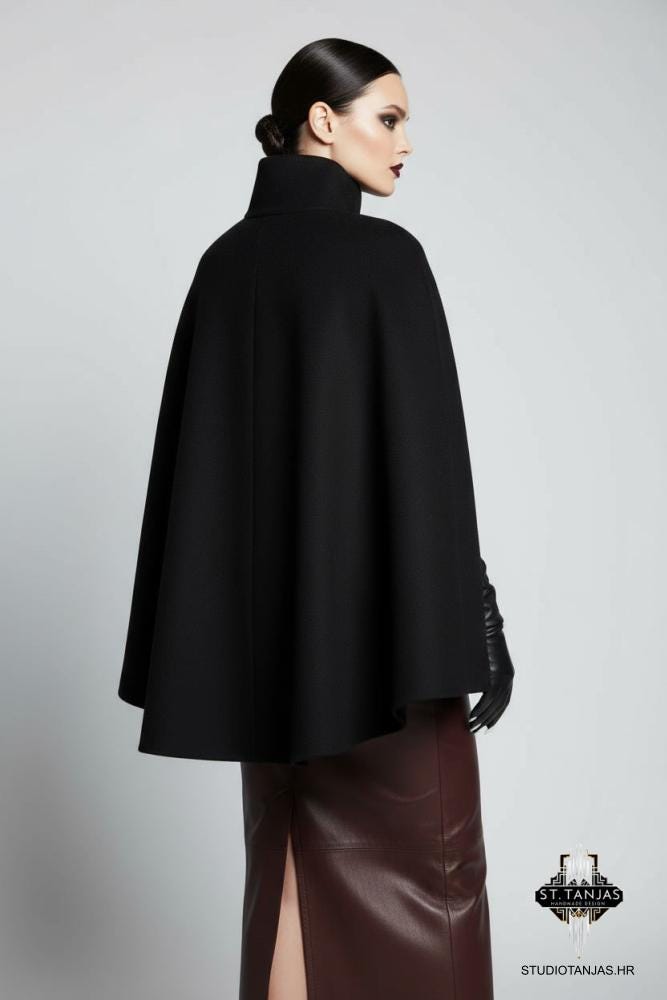 AGATHA woolen cape