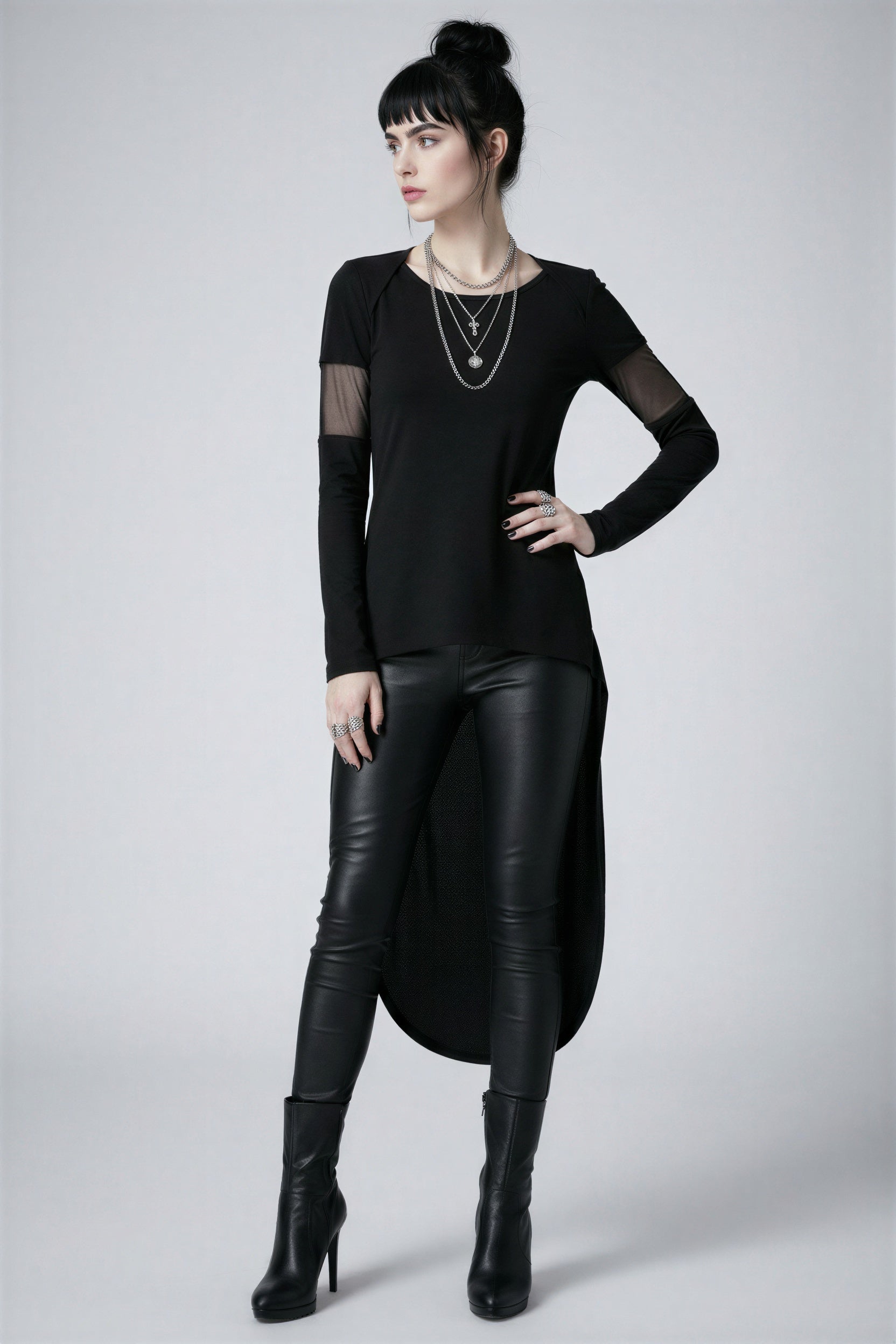 LURI tail shirt