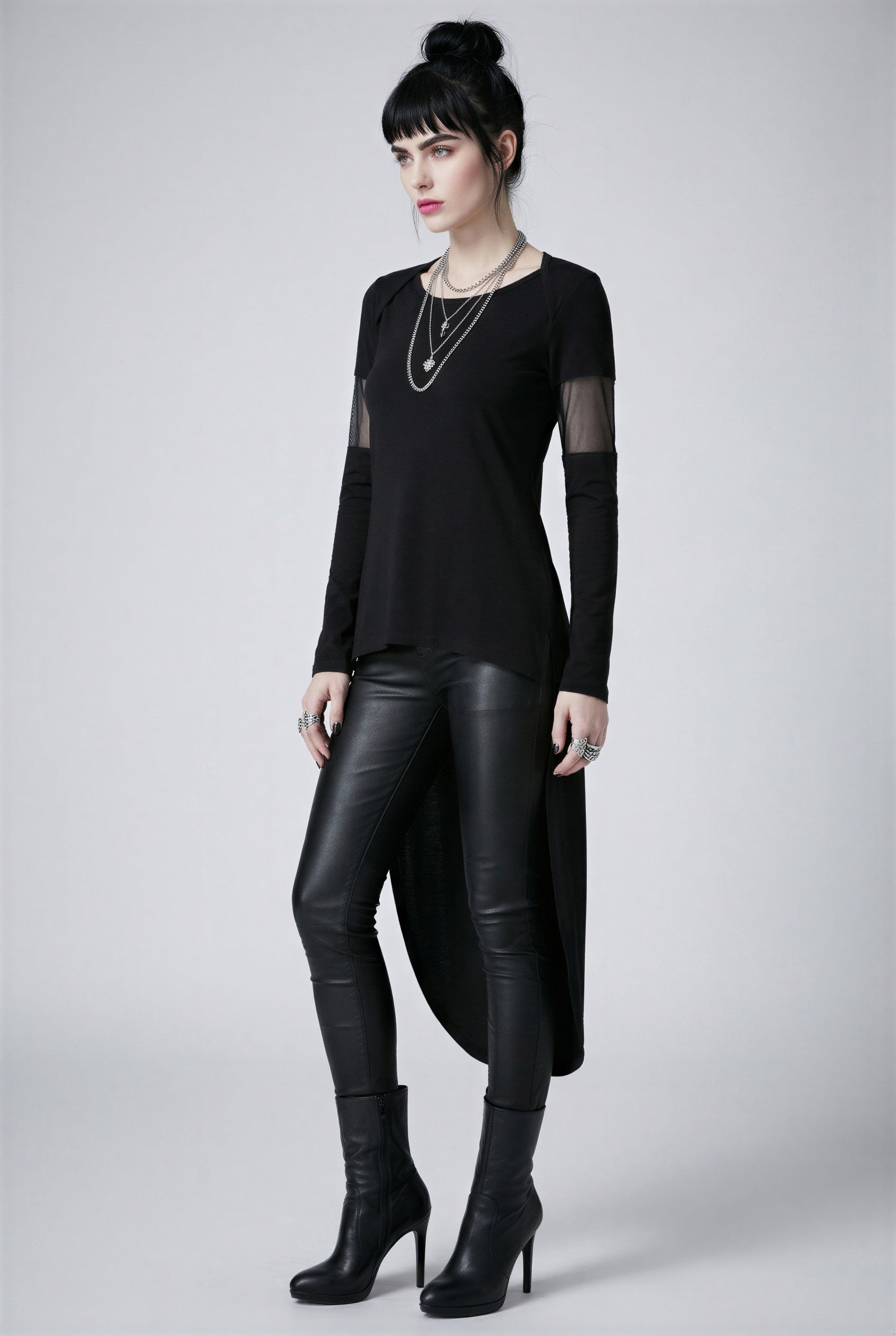 LURI tail shirt